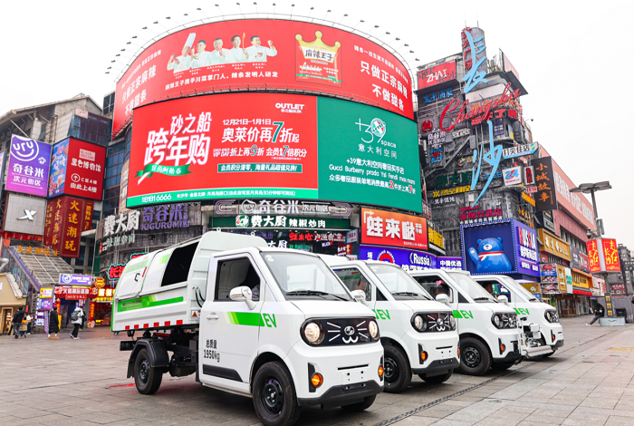 背街小巷神器 | 1.165米寬“小精靈”5天作業(yè)長測！